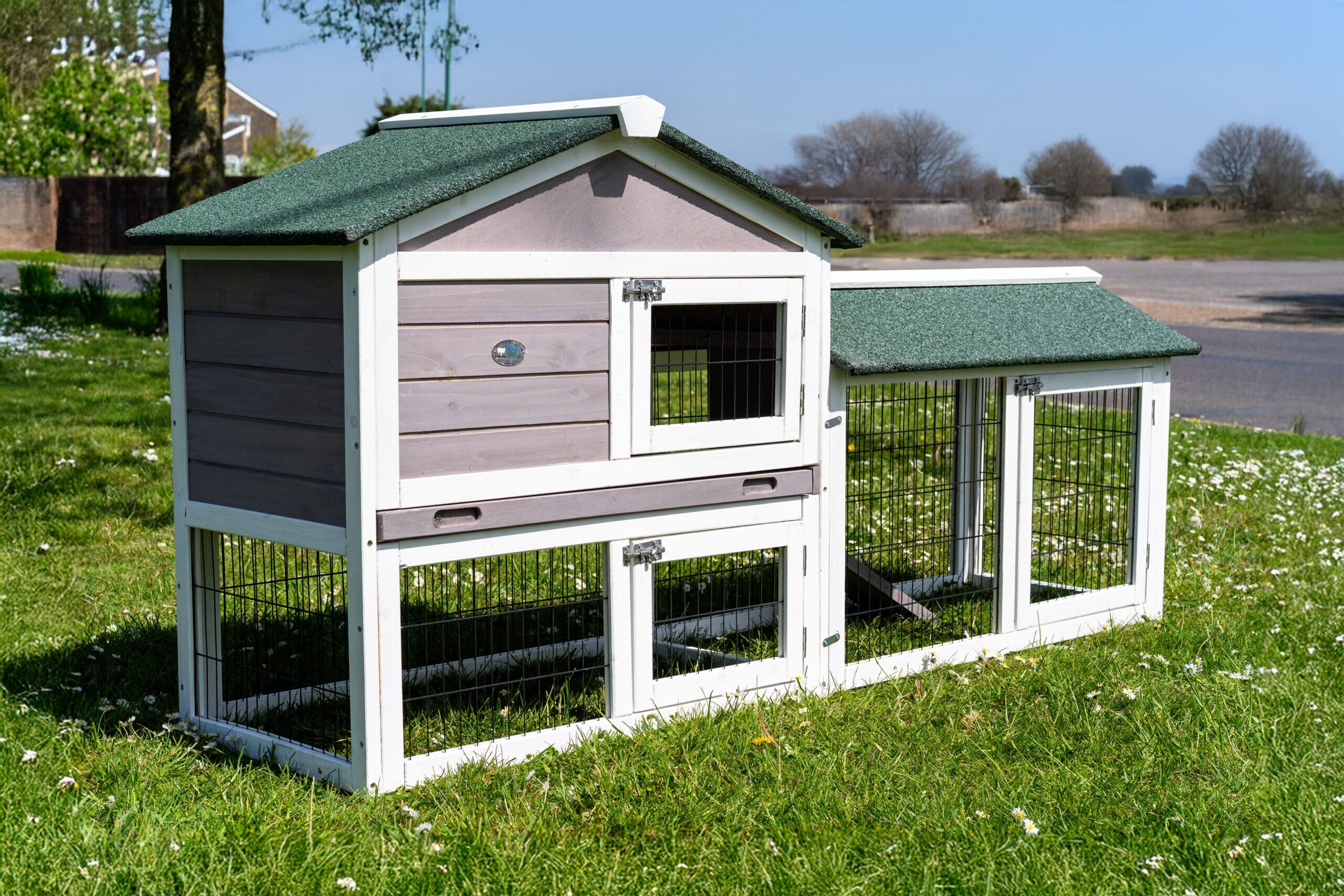 DSC06511-scaled-1.jpg 5ft Long Rabbit Hutch – Smokey Grey - Image 1